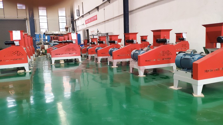 small scale Crappie twin screw extruder machine in South Africa